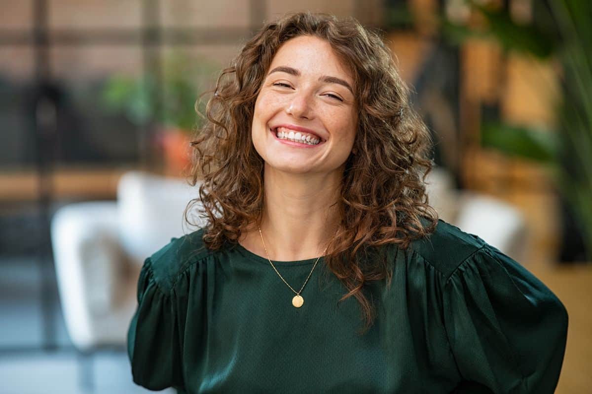 Featured image for “Veneers, Bonding, or Crowns? Find the Best Solution for Your Smile”